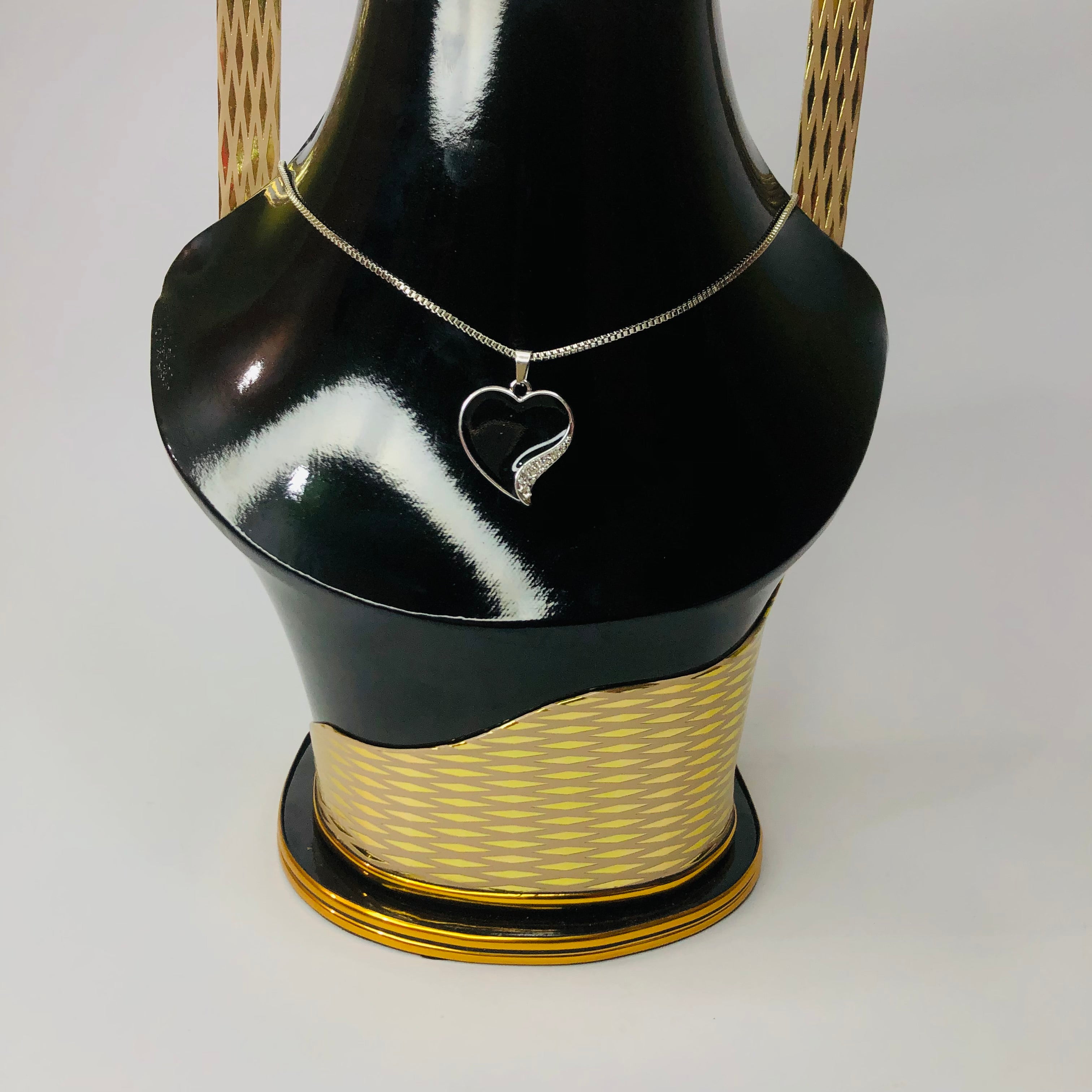 Beautiful Golden Pendant | Simple and Clean Look
